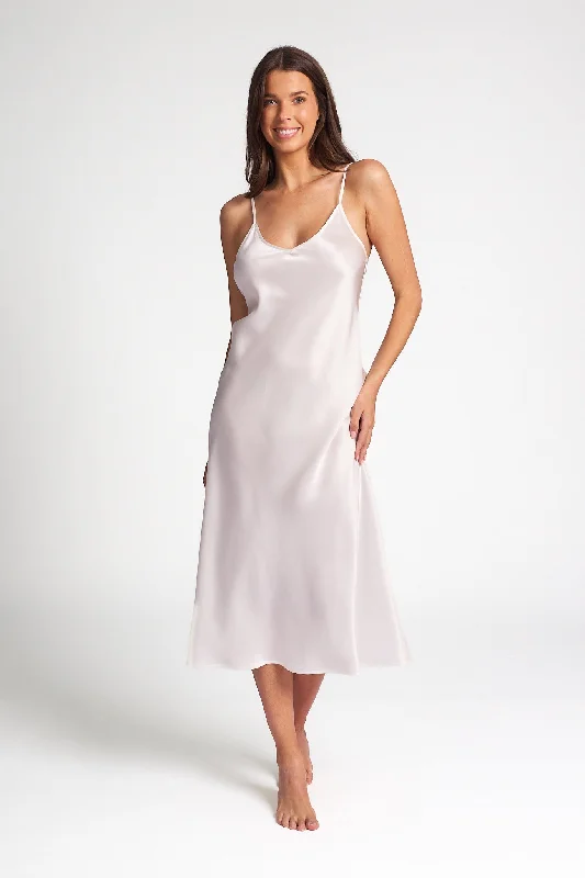women lounge dress with a tie - dye pattern for a trendy lookLove & Lustre - Silk 3/4 Chemise | Ivory women lounge dress with a tie - dye pattern for a trendy lookLove & Lustre - Silk 3/4 Chemise | Ivory