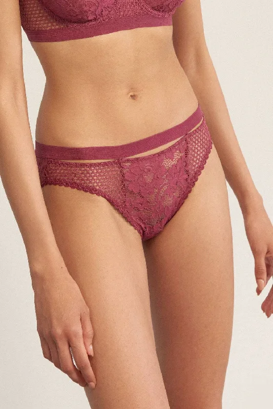 Petunia Brief in Orchid, Size XS (UK 6)