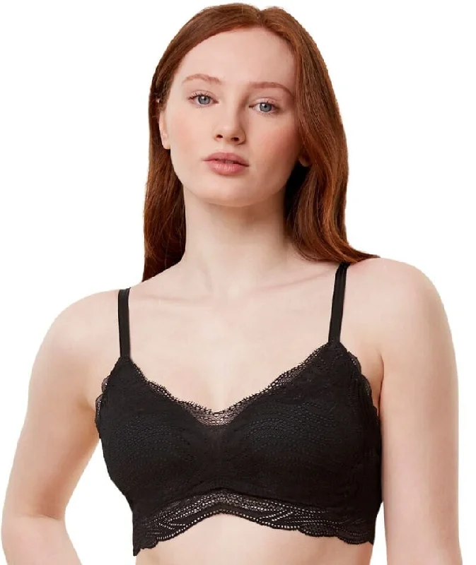 minimizer plus size bras for curvy figuresTriumph Lift Smart Padded Wire-free Bra - Black