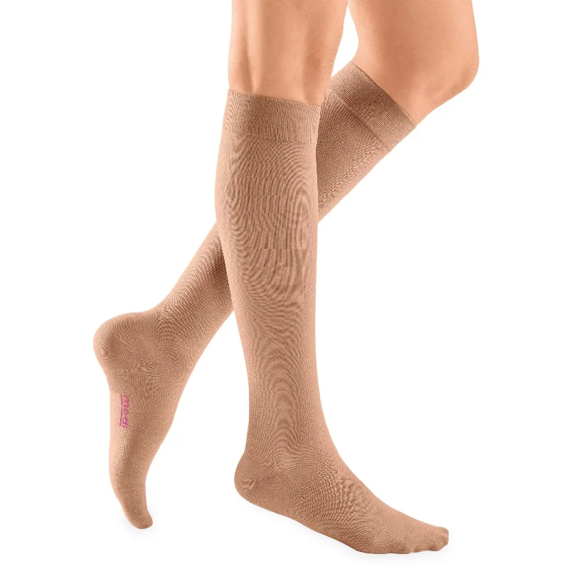 Mediven Plus Knee High 30-40 mmHg